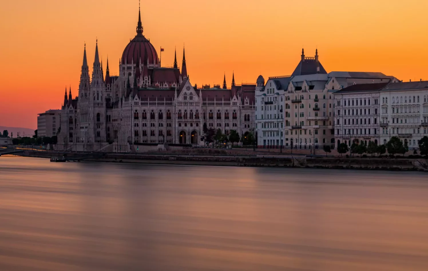 Budapest i solnedgang